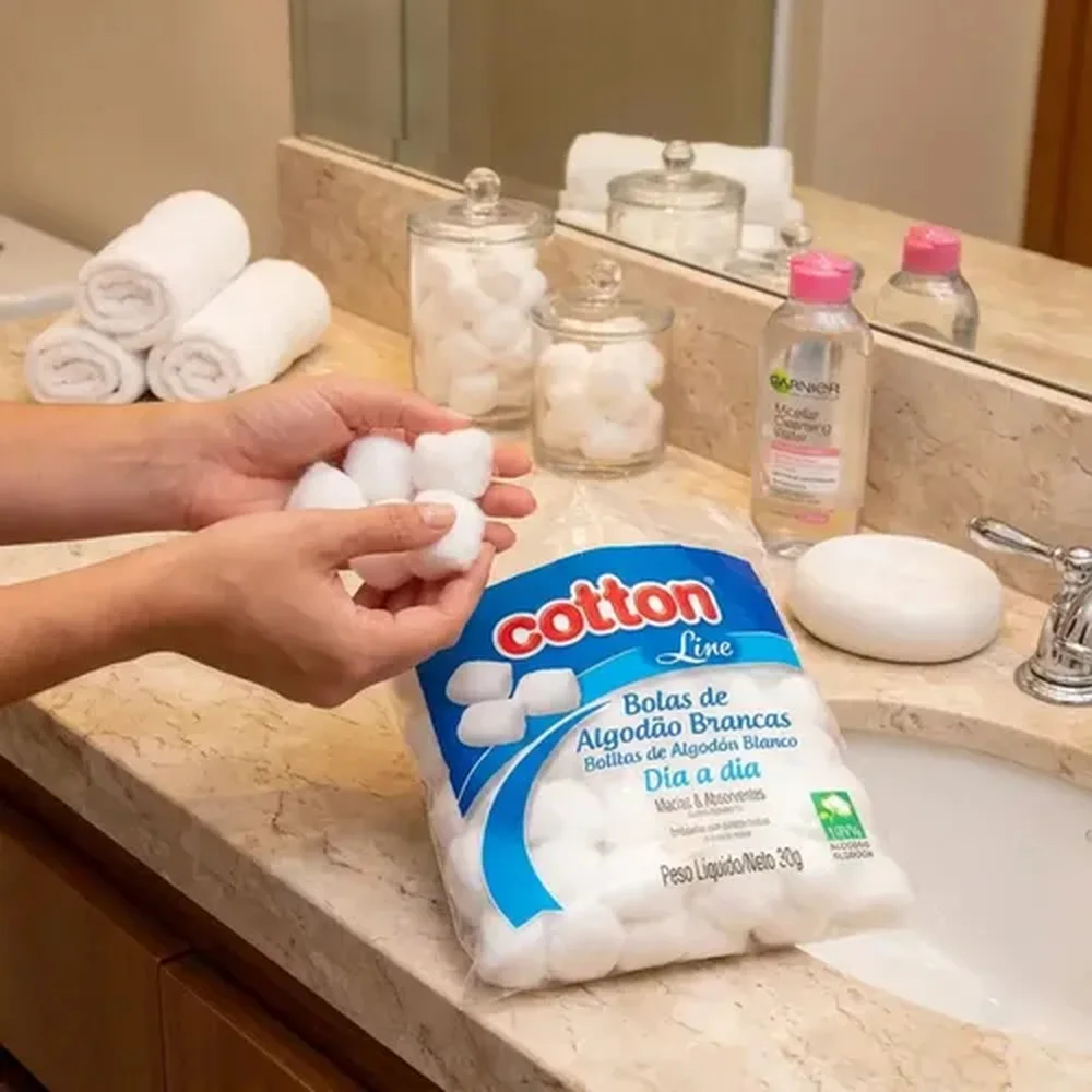 Bolas de Algodão Branco Cotton Line Dia a Dia | 100% Algodão Macio e Absorvente