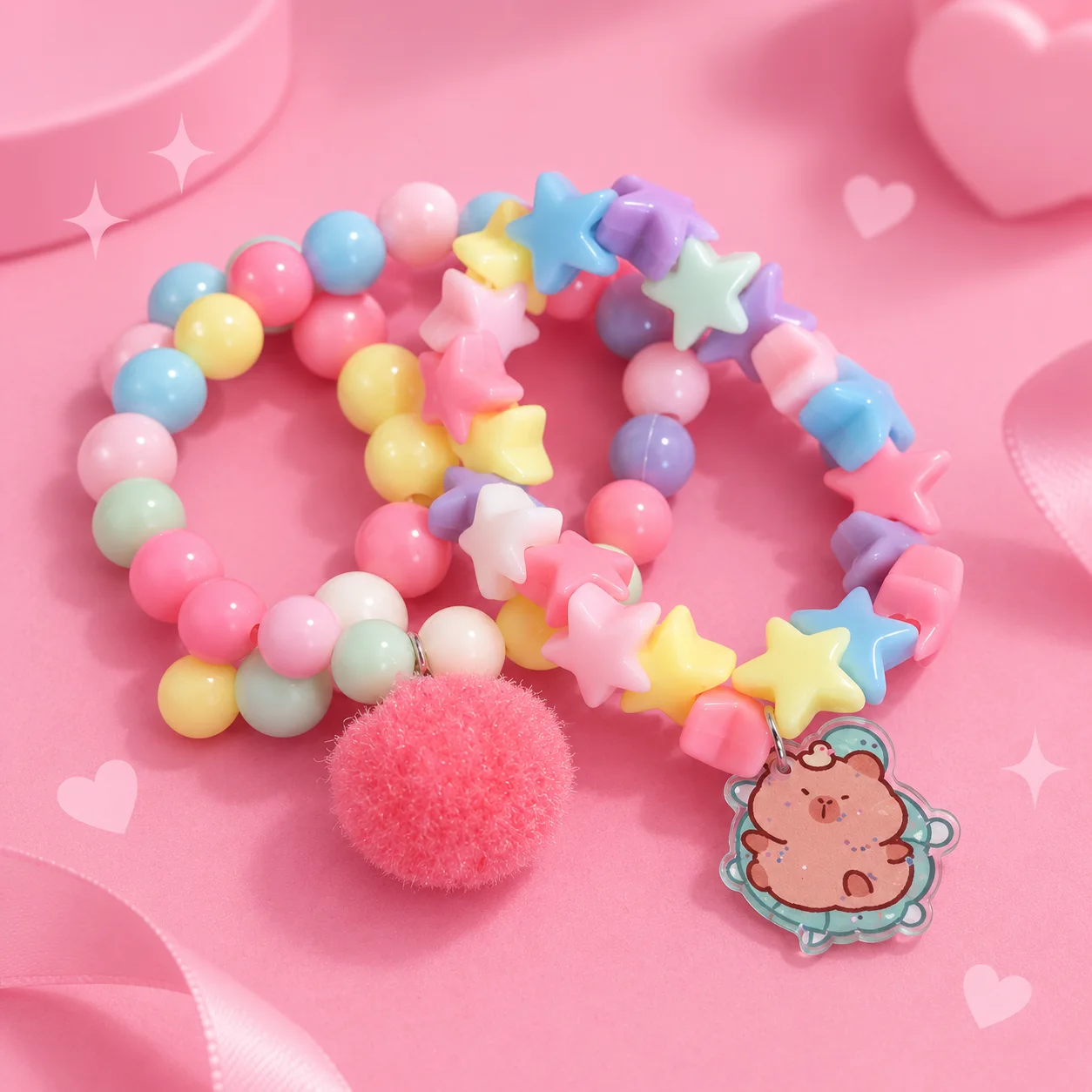 Outra imagem de Kit com 4 Pulseiras de Perolas e Pingente | 2 Opções de Capivara Acessório Feminino